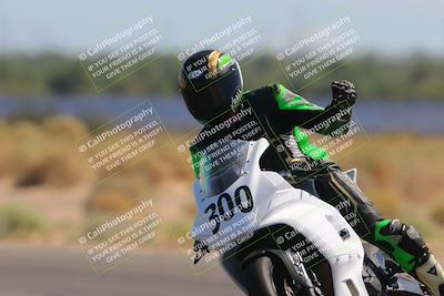 media/Oct-01-2023-SoCal Trackdays (Sun) [[4c570cc352]]/Turn 16 (120pm)/